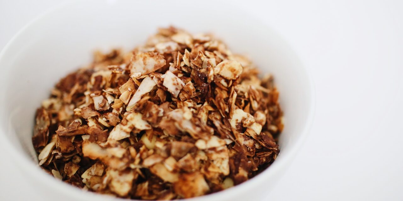 How to Make Homemade Granola